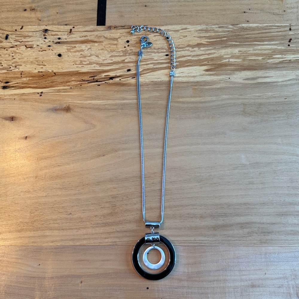 Elegant Silver and Black Pendant Necklace
